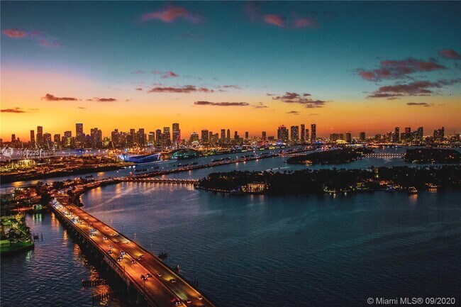 Foto del edificio - 450 Alton Rd