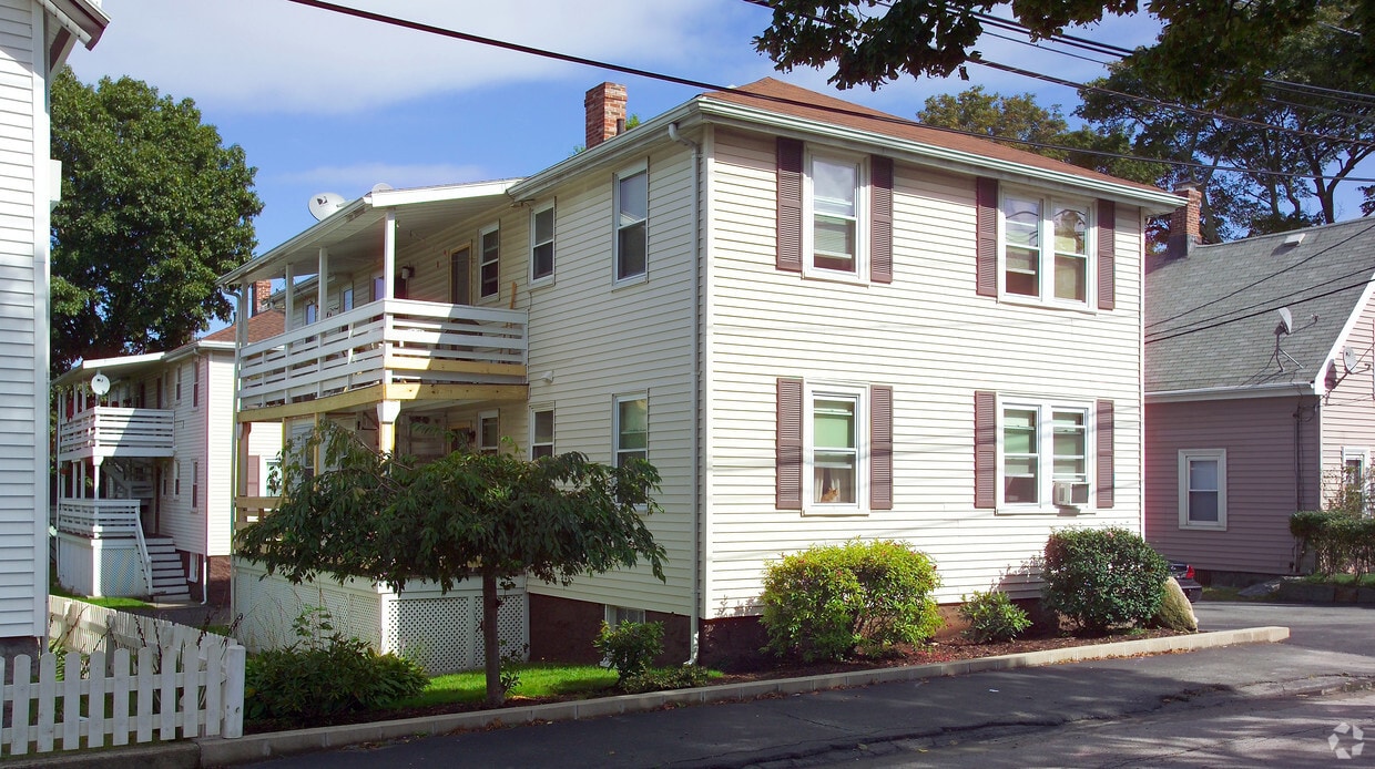 Building Photo - 10-20 Remington Ct