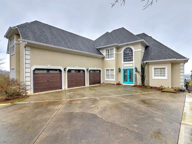 Building Photo - 817 Pinnacle Pl NE