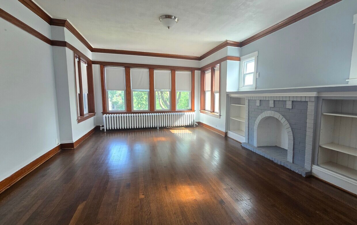 Building Photo - 4821 W George St