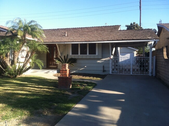 Building Photo - 10604 Pico Vista Rd