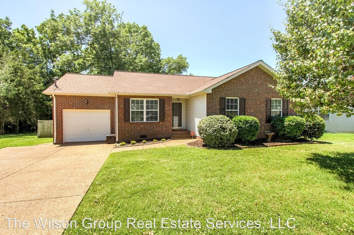 Primary Photo - 3 br, 2 bath House - 1465 Brighton Circle