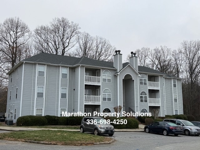Building Photo - 5008 Lawndale Dr