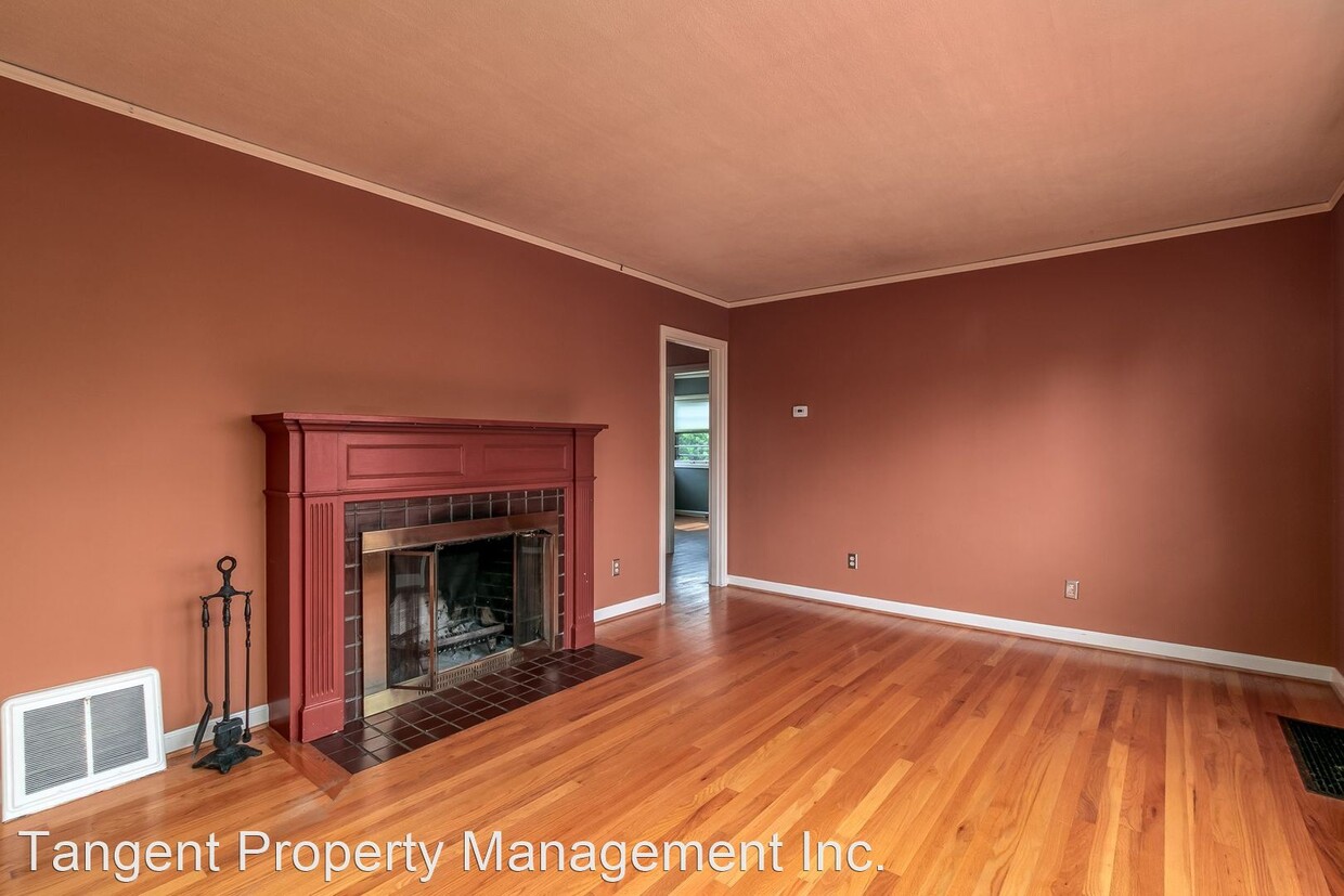 Foto principal - 2 br, 1 bath House - 6026 N. Willamette Bo...
