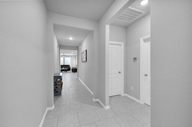 Building Photo - 25624 Northpark Spruce Dr