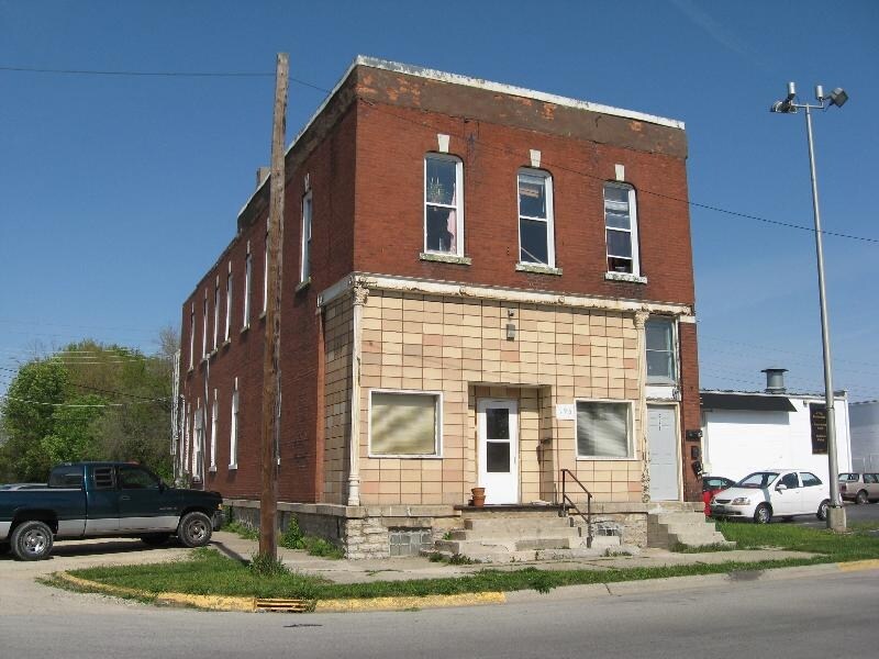 Primary Photo - 195 S Schuyler Ave