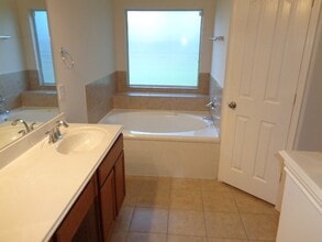Building Photo - 20347 Yosemite Falls Dr