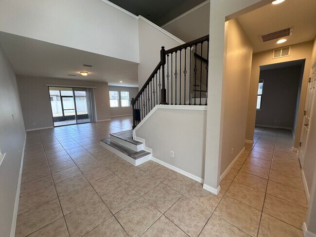 Foto del edificio - 6307 Pin Cherry Pl