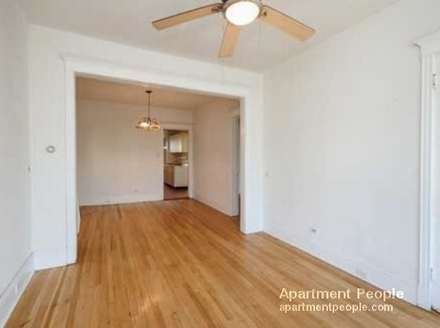 Foto del edificio - 2743 W Fullerton Ave