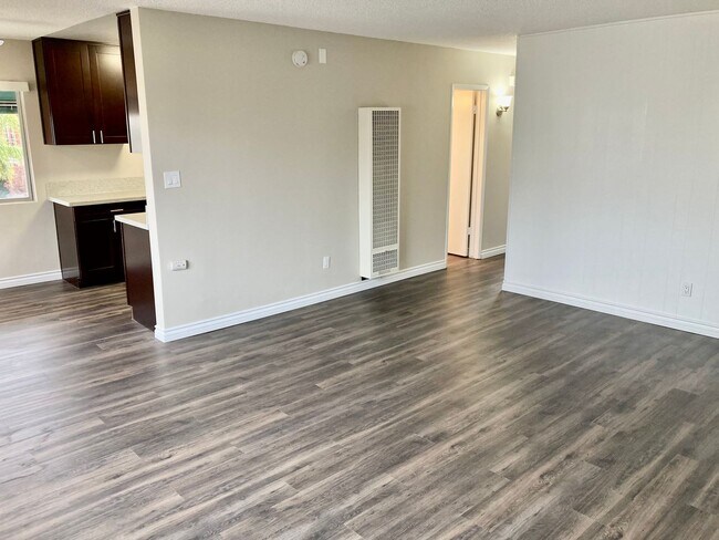 Foto del edificio - Remodeled 2 Bedroom 1 Bath