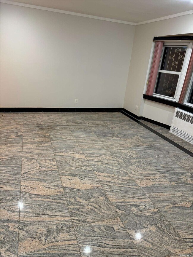 Foto del edificio - 77-03 270th St