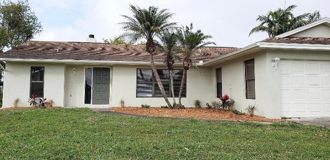 Building Photo - 607 SW Lucero Dr