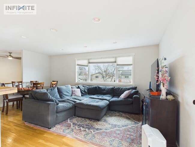 Building Photo - Great Four Bedroom!