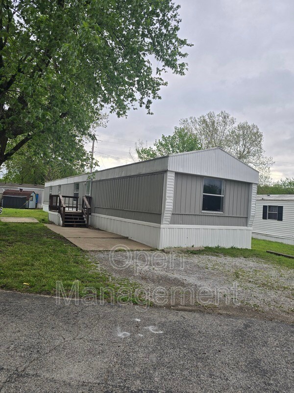 Building Photo - 4511 Dirt Rd