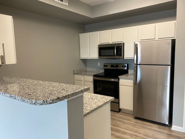Photo - 12922 Ironstone Way Apartment