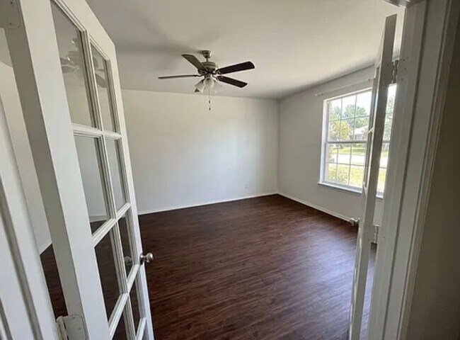 Foto del edificio - 2317 Ankina Ln