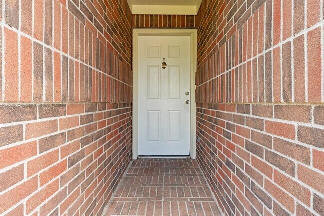 Foto del edificio - 5041 Willow Point Dr