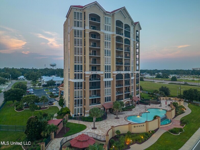 Primary Photo - 1200 Beach Dr