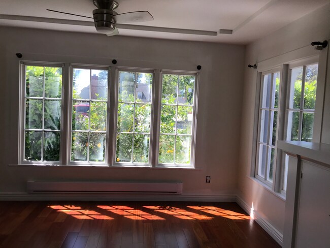 Foto del edificio - 4866 Park Blvd