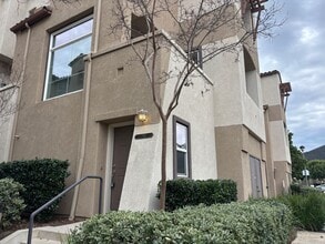 Building Photo - 588 Almond Rd