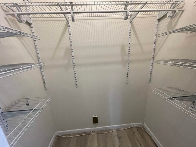 Building Photo - 9015 Bergenwood Ave