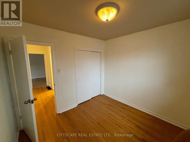 Building Photo - 116 Guildwood Pkwy