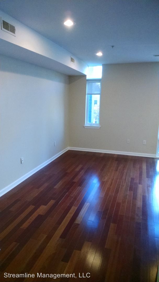 Foto del edificio - 760 Girard St NW