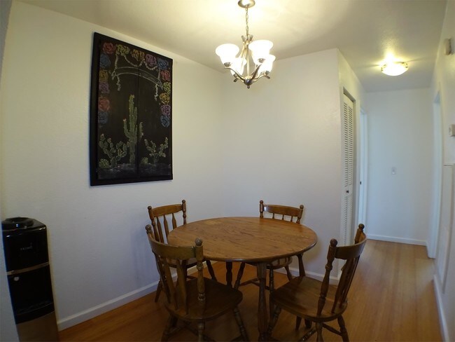 Building Photo - 1114 Nord Ave