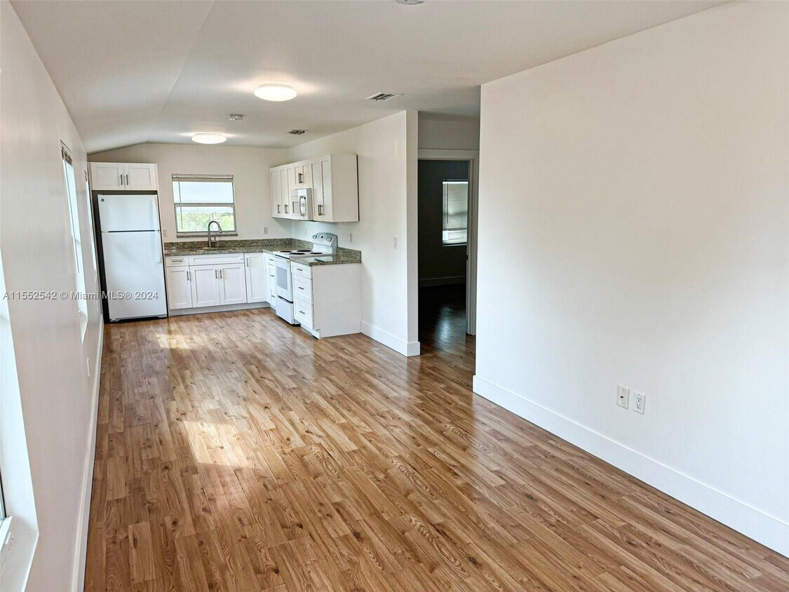 Primary Photo - 22850 SW 134th Ave