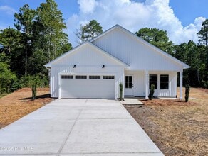 Building Photo - 841 Greenwood Ct
