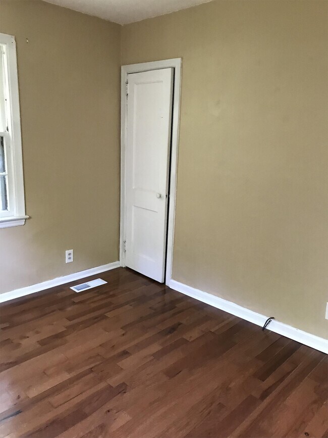 Foto del edificio - 2315 Greenfield Ln