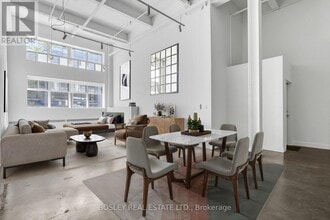 Building Photo - 136-1173 Dundas St E