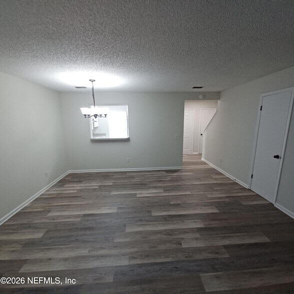 Foto del edificio - 1201 Douglas St