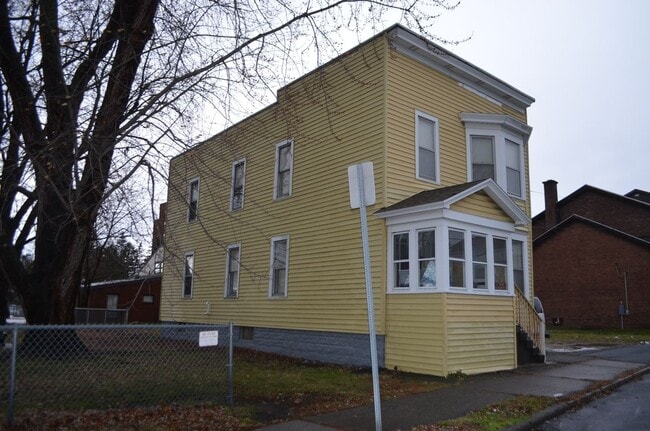 Building Photo - 113 15th St
