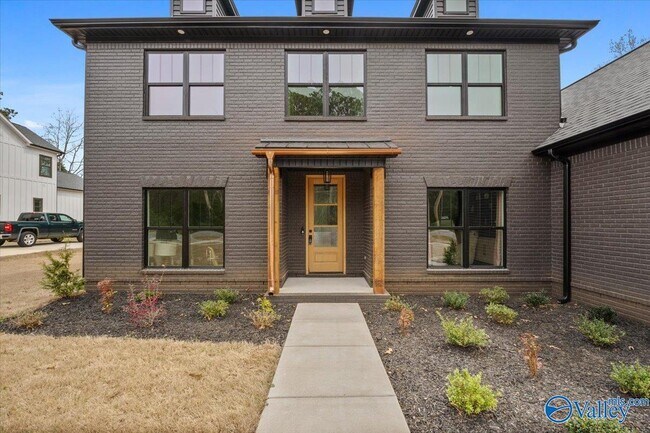 Building Photo - 102 Minden Way