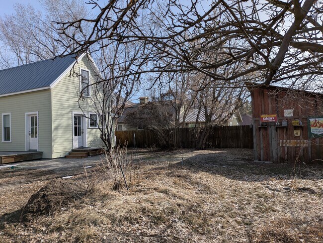 Foto del edificio - 117 S 2nd St