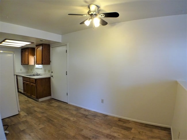 Building Photo - 2805 Morseman Ave