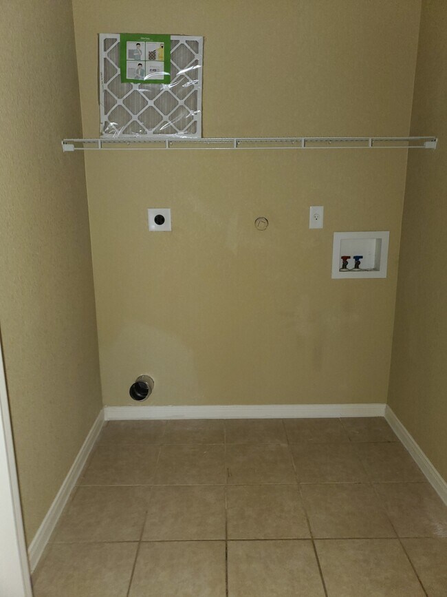 Foto del edificio - 2505 Cody Poe Rd