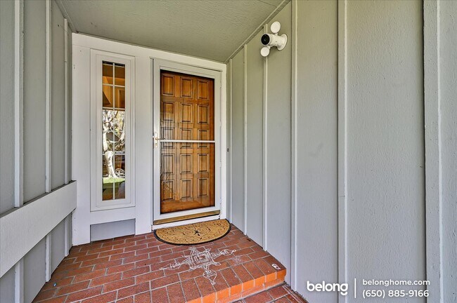 Building Photo - 511 Saint Thomas Ln