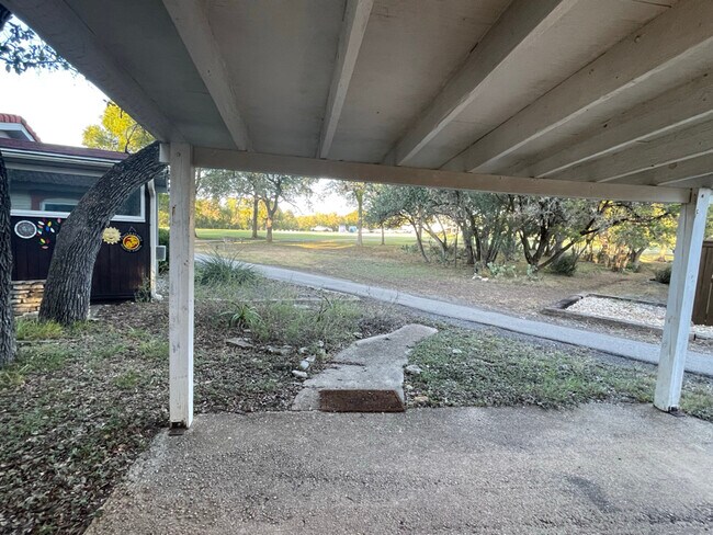 Foto del edificio - 98 Woodcreek Dr