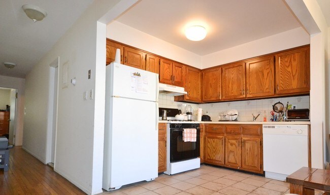 Building Photo - 3213 55th St