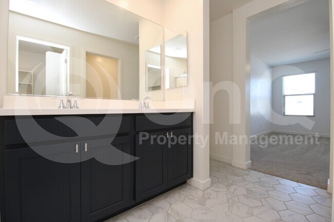 Foto del edificio - 2540 W La Salle St