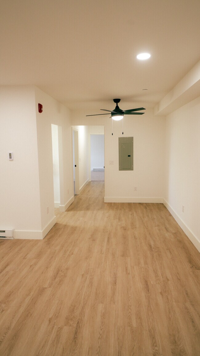 Dining space - Southgate Gardens Apartments