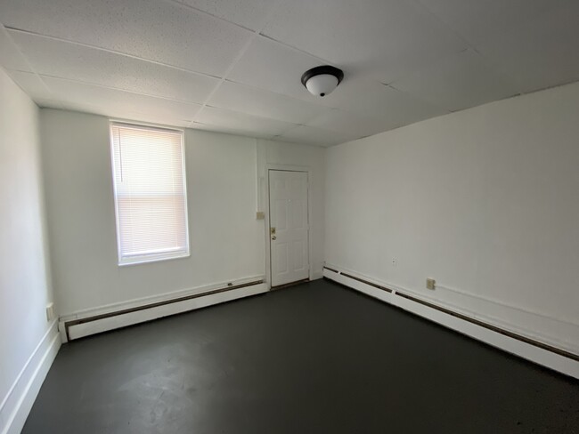 Foto del edificio - 222 N Pine St