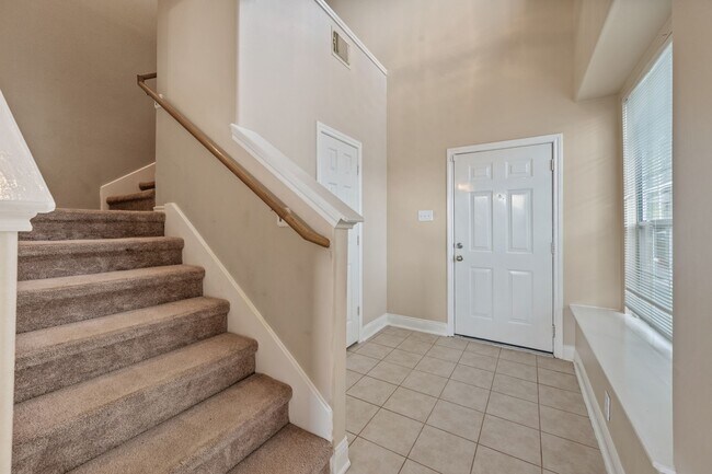 Foto del edificio - 8714 Thistlemoor Ln