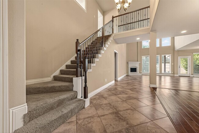 Building Photo - 16810 Whighams Pl