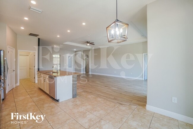 Building Photo - 12414 Drakefield Dr