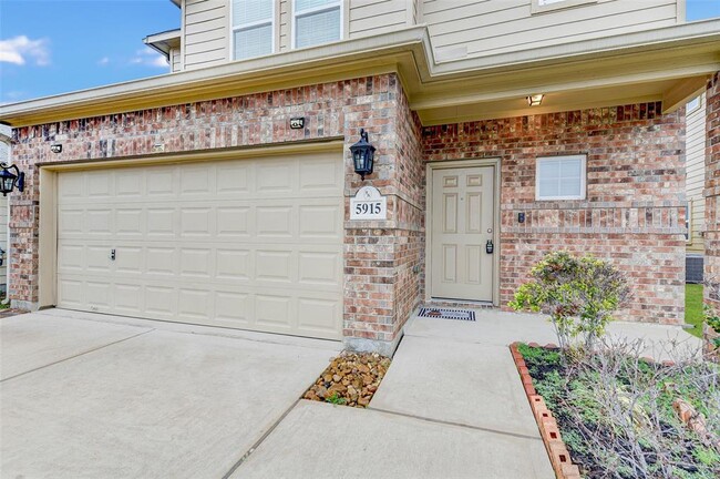 Foto del edificio - 5915 Nodaway Creek Ct