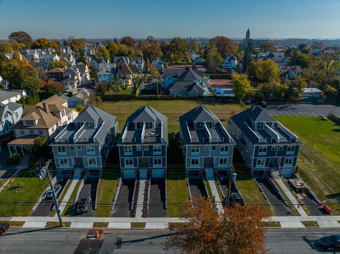 Foto principal - 536 North Broadway
