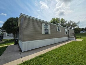 Building Photo - 47 Fairlane Ct